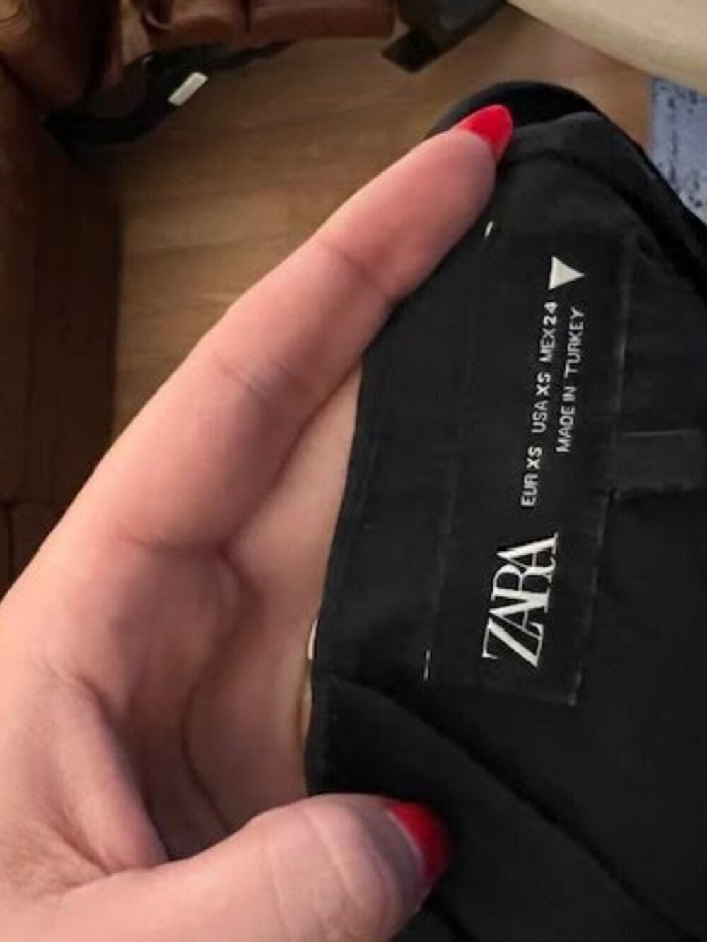 Zara Black Skirt - Picture 3 of 3